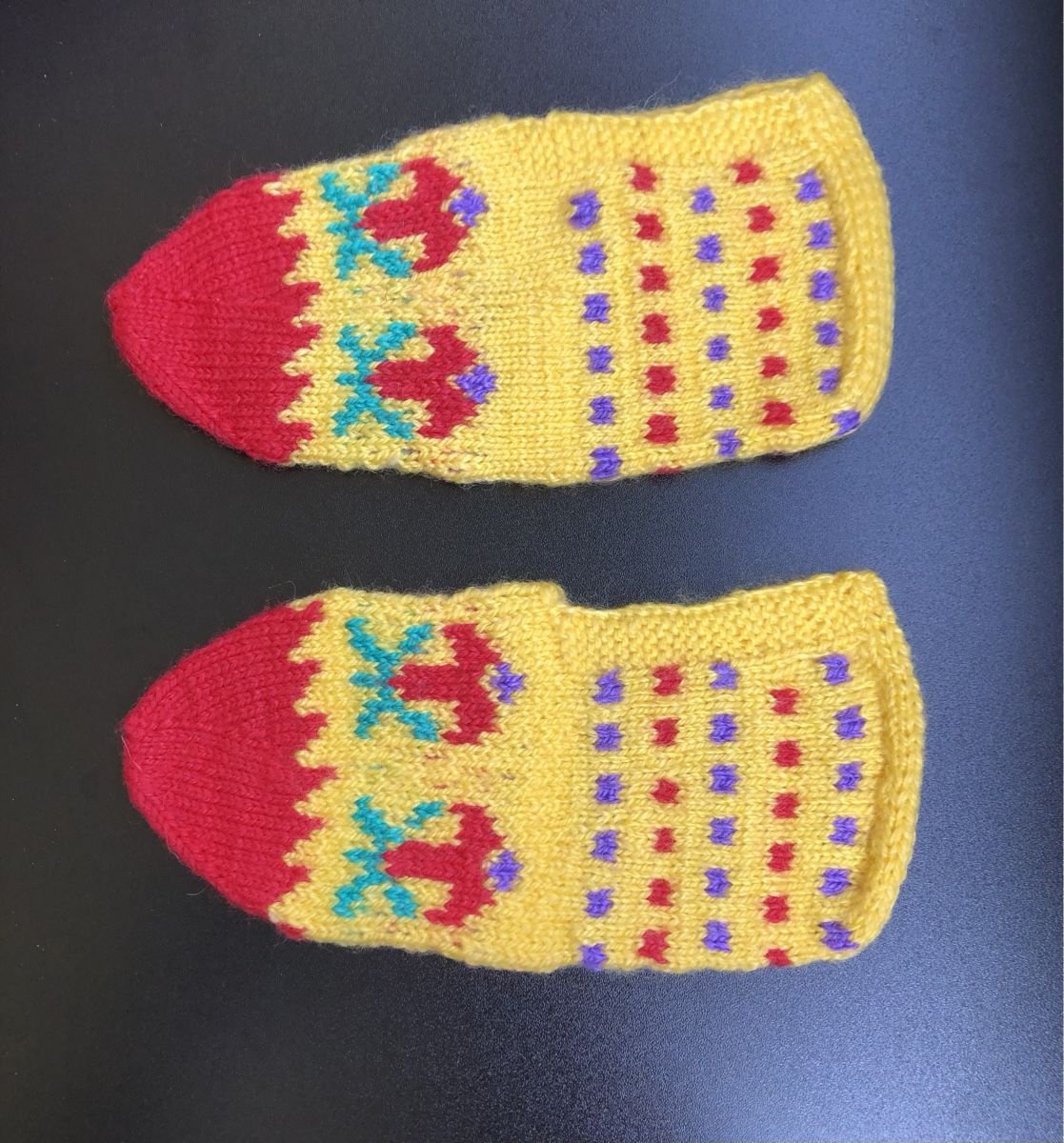 Herrenschuhe: Gestrickte Socken Blumenmuster Grösse 36/37 neu – Neu (gemäss Beschreibung) aus St.Gallen von nitka. 1