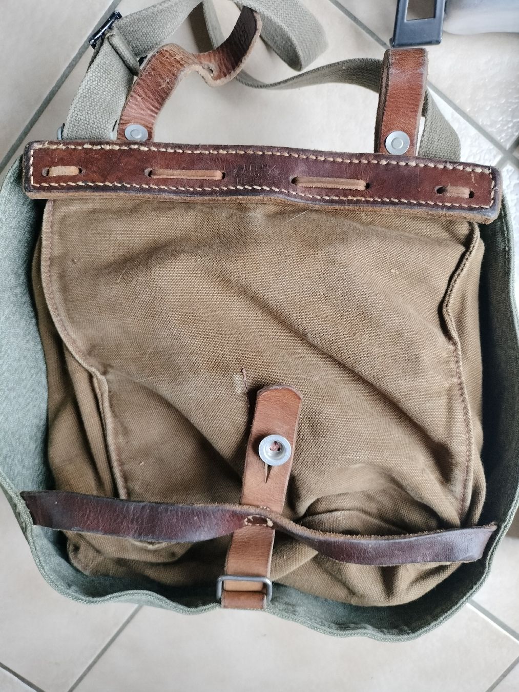 Schweizer Armee Taschen: Antiker Schweizer Armee Militär Brotsack – Gebraucht aus Schwanden Sigrisw von cadieux71 4