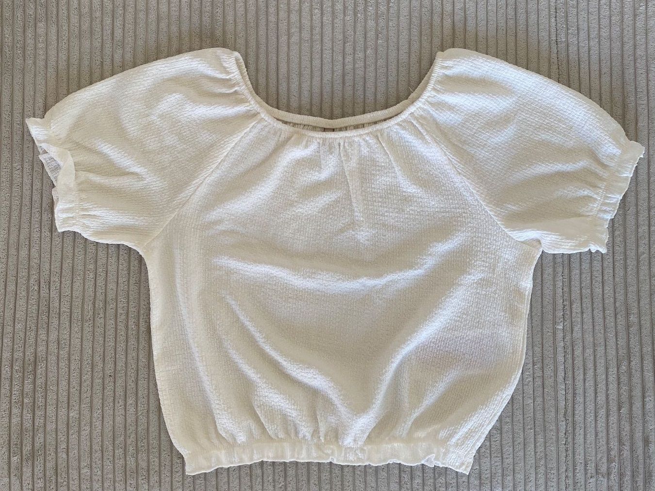 Only Tops: Weisses Croptop – Neuf (Voir description) à Basel par NadineW95