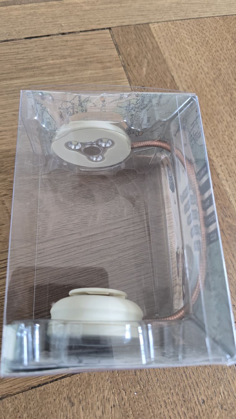 Lampen: Compact LED Reading Light – Neu und originalverpackt aus Erlenbach ZH von Lapaz2002 2