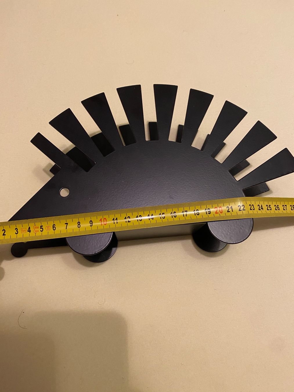Servietten: Serviettenhalter schwarz Igel 🦔 form – Gebraucht aus Zermatt von Oli4.c 5
