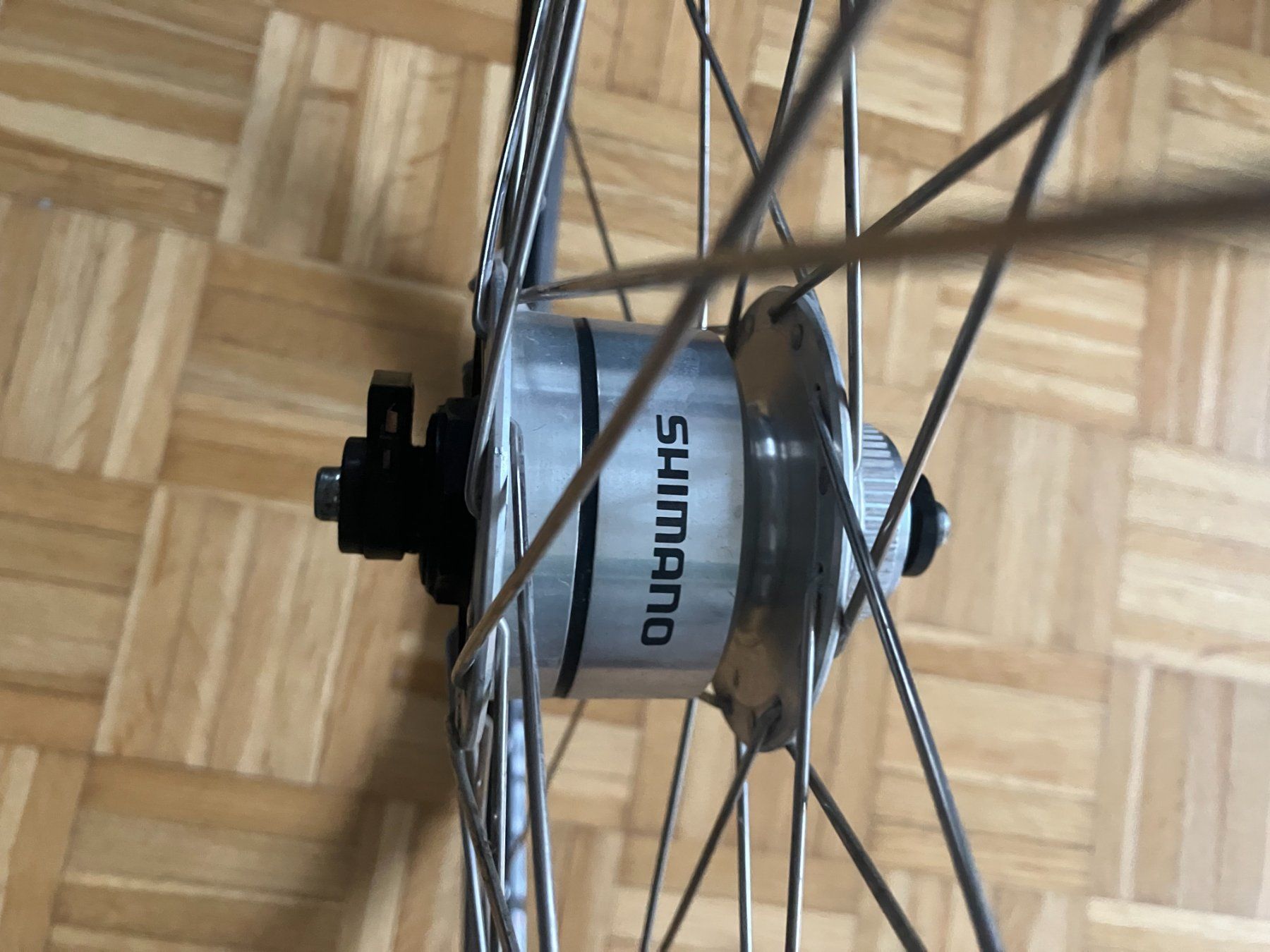 Ersatzteile: Laufrad 28'' mit Nabendynamo von Shimano – Gebraucht aus Liebefeld von pro_mcl5 1