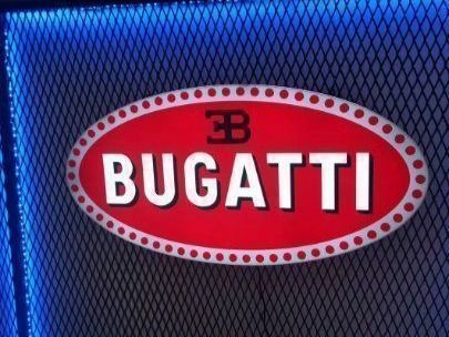 Bugatti Leuchtschilder  Bugatti Wohnaccessoire Wandleuchte