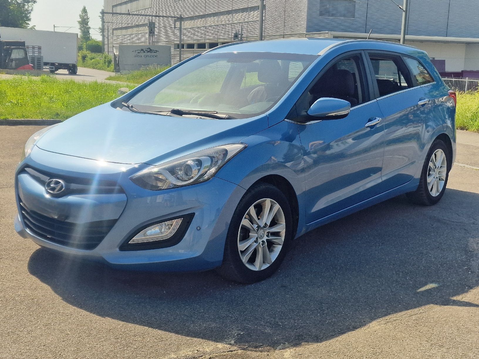 Hyundai Autos: Hyundai I30 1.6 Gdi – D'occasion à Staad SG par zotya20 2