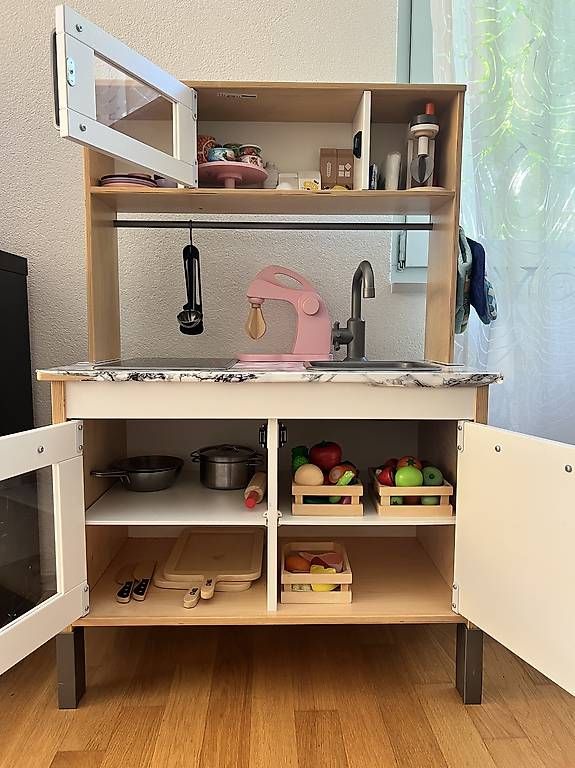 Ikea Giocattoli: Ikea Spielküche mit Zubehör – Usato da Zürich venduto da jka_rvq8 1