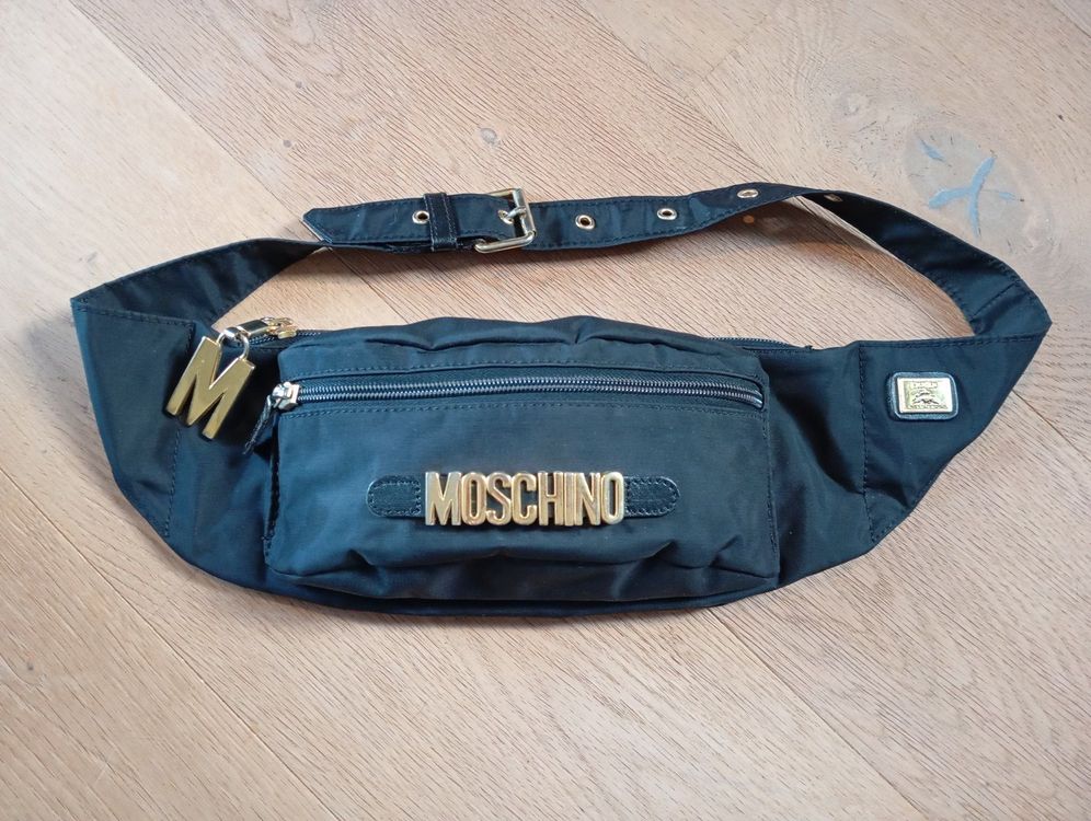Moschino Bauchtasche schwarz Gold Gürteltasche Hüfttasche