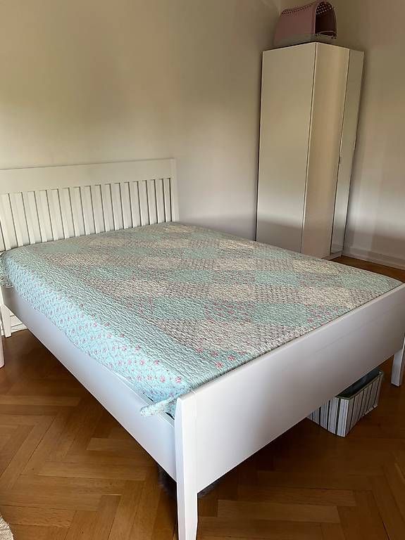 Betten: Ikea White Bed + net + mattress  – Gebraucht aus Baden von cri_fcx8
