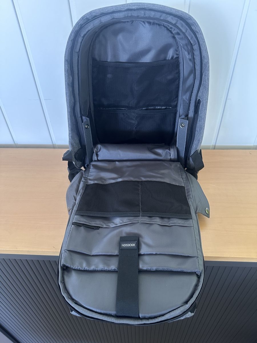 Rucksäcke: Bobby Pro Anti-Theft Backpack - Neu! – Neu und originalverpackt aus Basel von thmnn 2