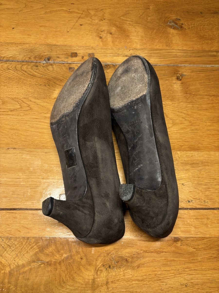 Navyboot Damenschuhe: Pumps chocolate daim T42 – Gebraucht aus Nyon von CaroVB 3