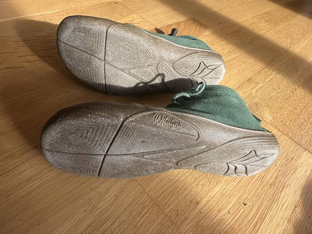 Chaussures garçon: Wildlinge Frühling/Herbst 33 – D'occasion à Bannwil par celine24 2
