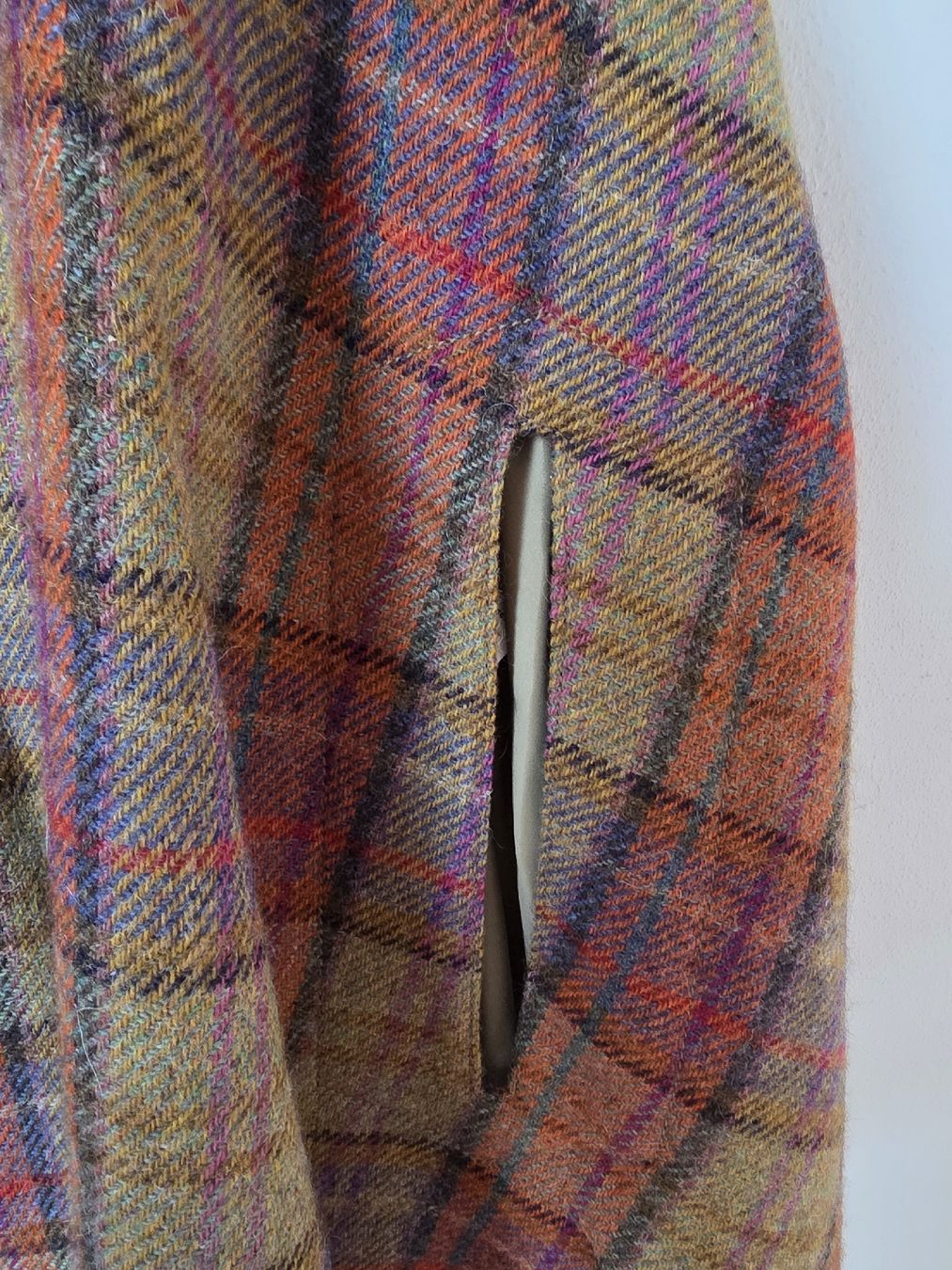 Bauer Giacche: BAUER – Plaid Cape Jacket with Velvet Collar – Nuovo (secondo la descrizione) da Savigny venduto da mar_pfd8 2