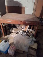 Holztisch