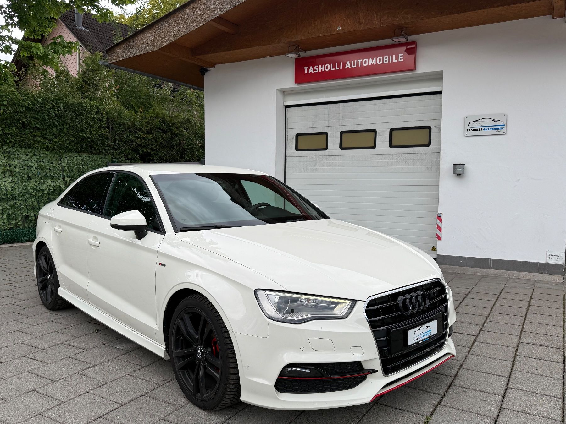 Audi Automobili: Audi A3 2.0 TDI Sedan – Usato da Sevelen venduto da e39-bmw