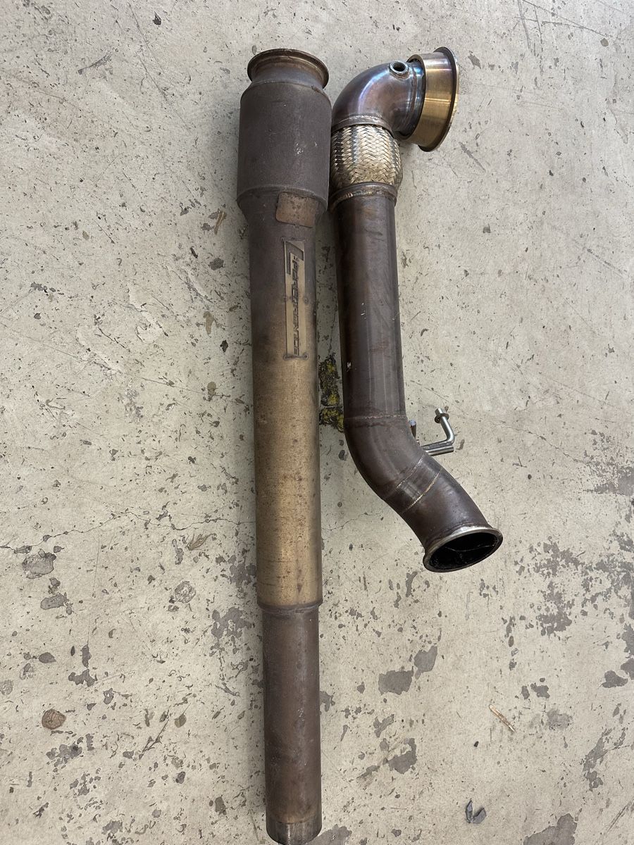 Audi Sistemi di scarico: L-Performance RS3 8P Downpipe – Usato da St. Antoni venduto da 031ale 2