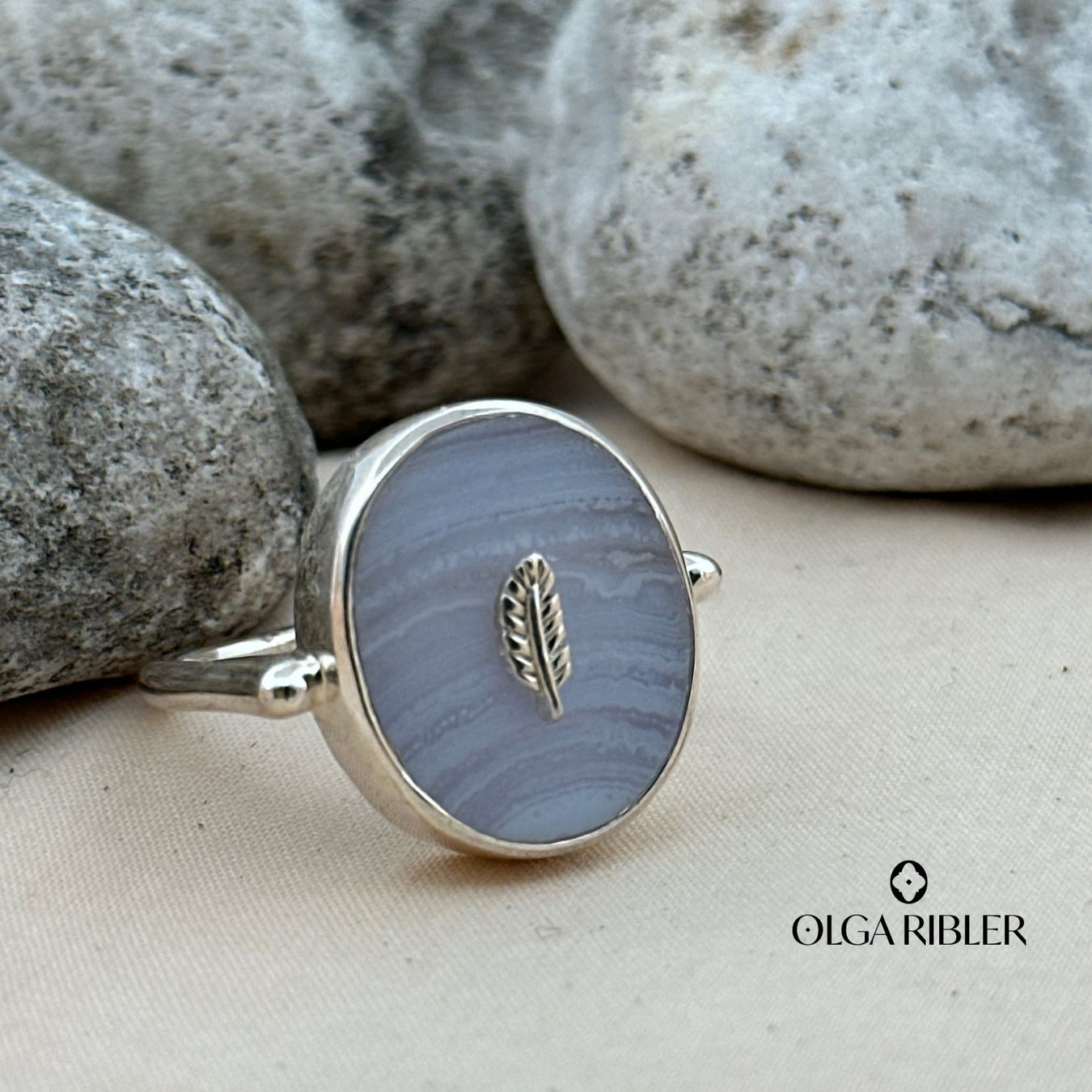 Olga Ribler Anelli: Silber Ring 925 mit Chalzedone Grösse 56 – Nuovo (secondo la descrizione) da Luzern venduto da Schmuckoutlet 3