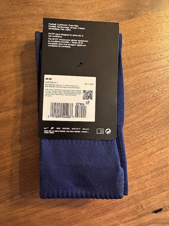 Socken: Nike Classic Fussballsocken Neu – Gebraucht aus Greifensee von LolaTica 1