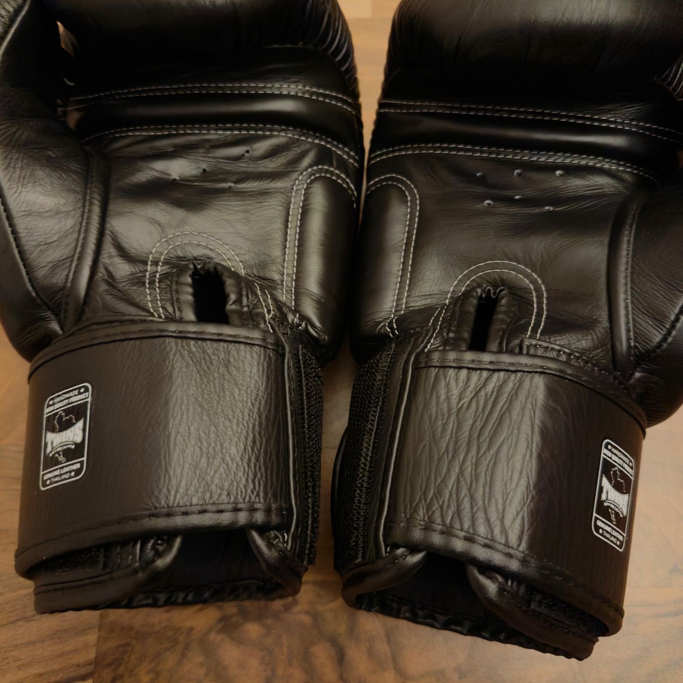 Guanti & manicotti: TWINS SPECIAL BGVL 3 BOXHANDSCHUHE – Usato da Zofingen venduto da AJstuff 2