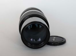 Nikkor AI-S 200mm F4 (MF) für Nikon F