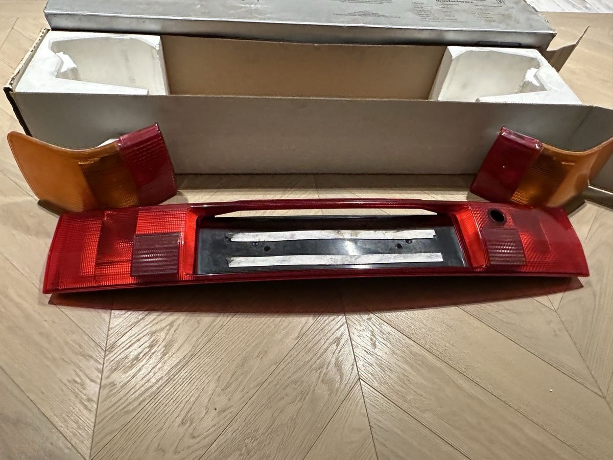 Audi Tutti pezzi di ricambio auto: Treser Heckleuchten Set Audi 90 Typ 89 – Nuovo (secondo la descrizione) da Glis venduto da FasnachtShop.ch 3