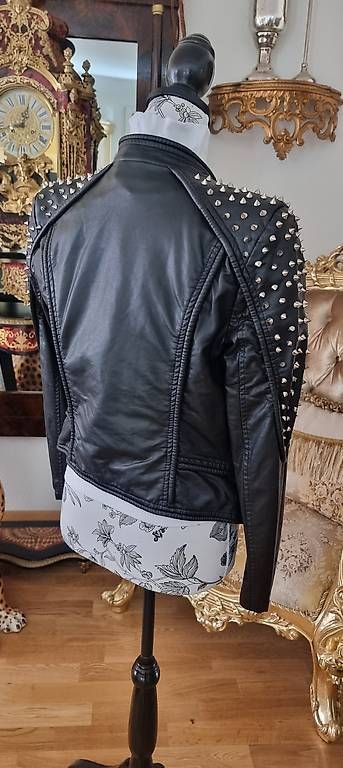 Jacken: Damen Kunstleder Jacke mit Nieten – Gebraucht aus Kaufdorf von Nati-Nati 4