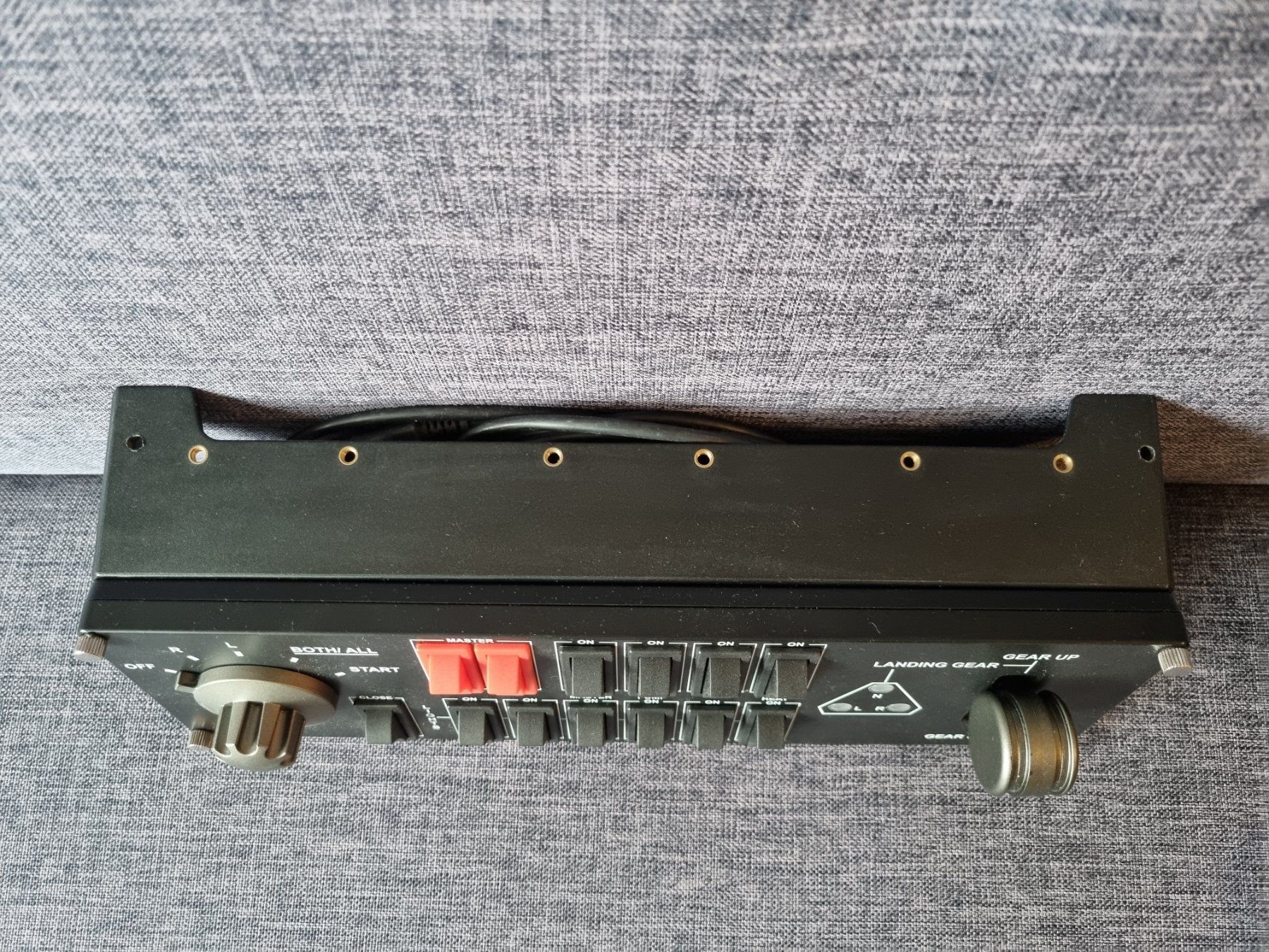 Controller: Logitech Flight Switch Panel – Gebraucht aus Ennenda von Maedli 1