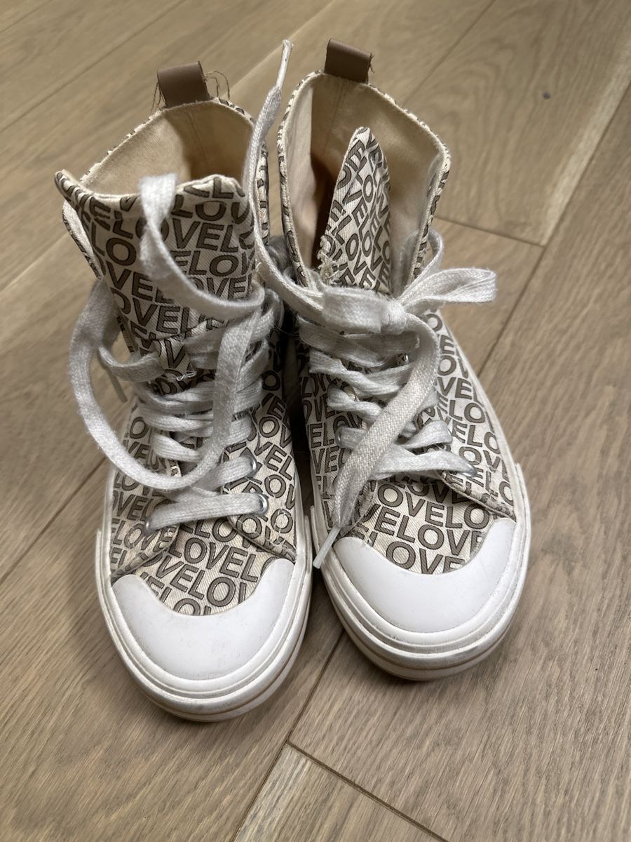 Scarpe per ragazze: Baskets Graceland "LOVE" pointure 36 stylées – Usato da Troinex venduto da mar_5w5y