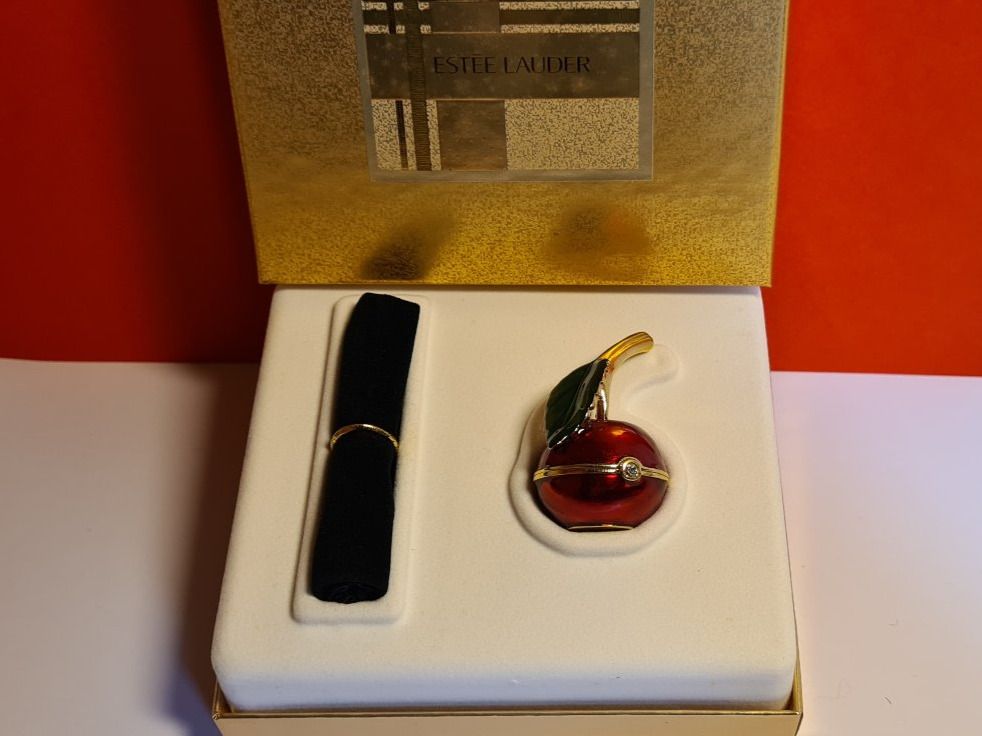 Estée Lauder Profumi & Eau de Toilette: Estée Lauder BEAUTIFUL RED CHERRY – Usato da Steinmaur venduto da TobiasKern