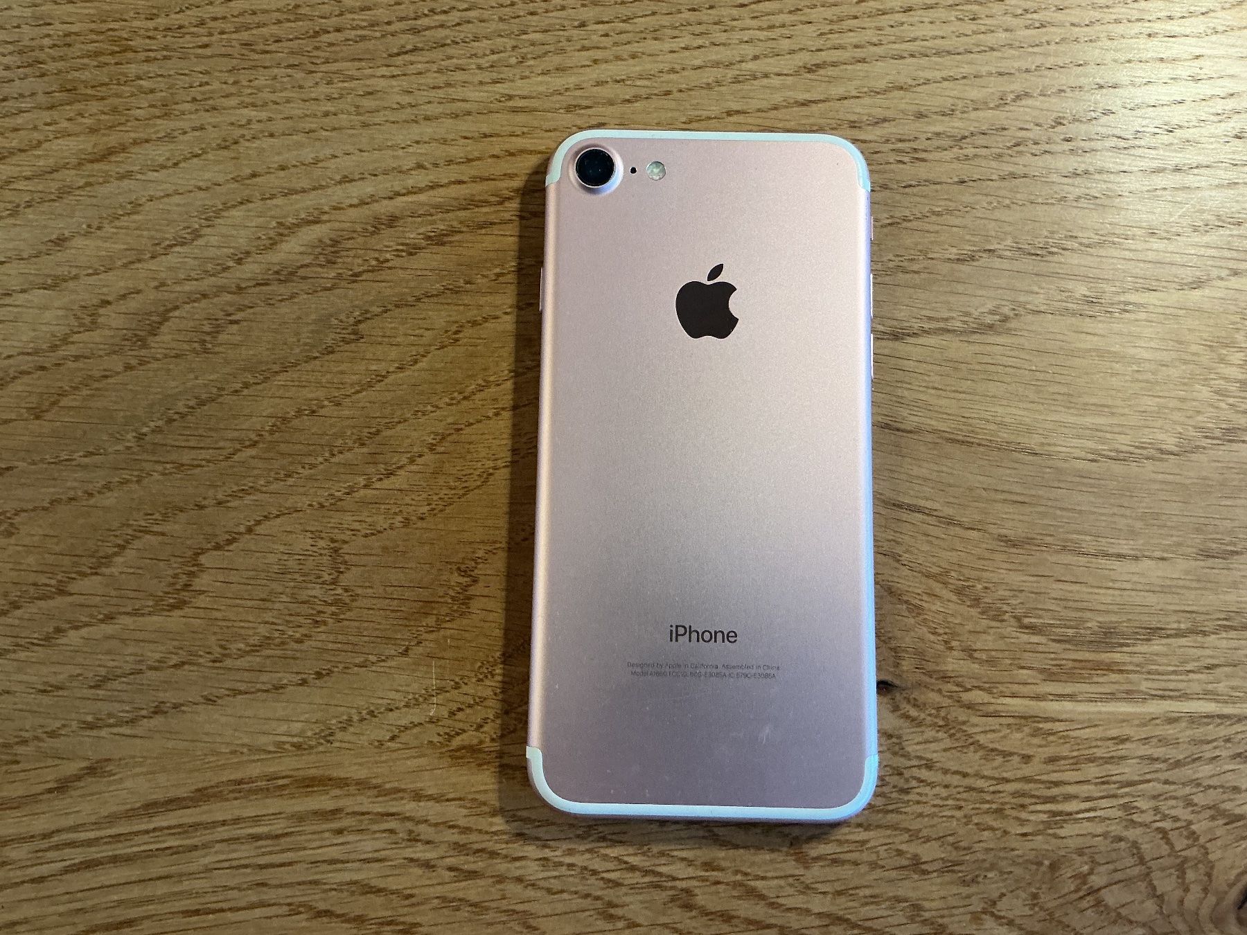 Apple Portables: iPhone 7 weiss – D'occasion à Dättlikon par Korodian7 1
