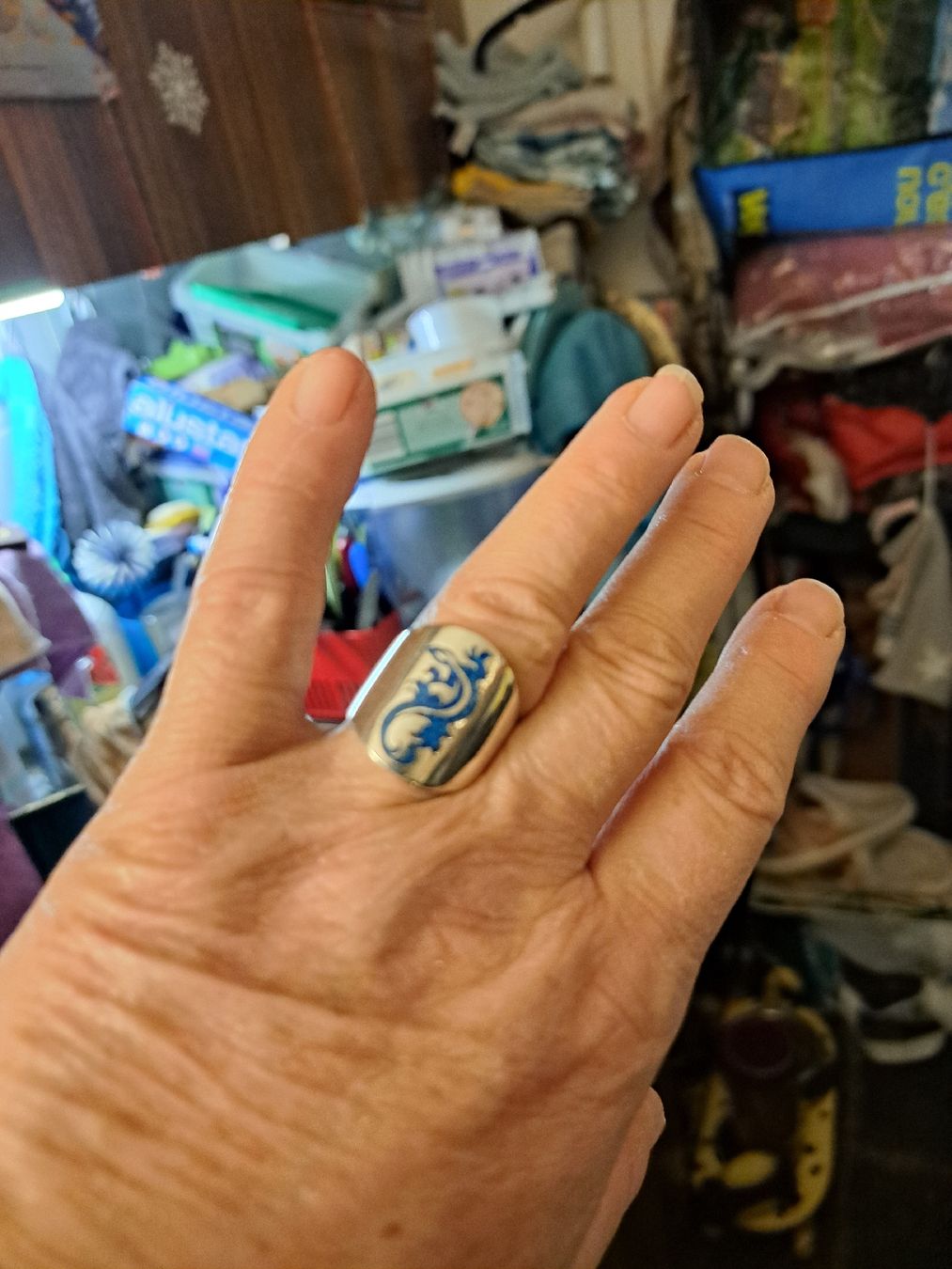 Anelli: Es ist ein 925  Silber Ring mit einem Drachen drauf. – Usato da Wolfhausen venduto da fab_58yr 5