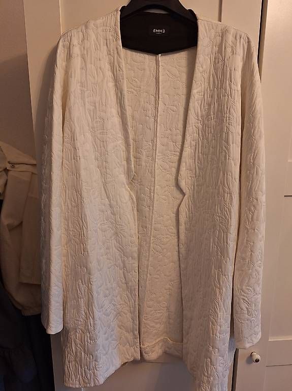 Marella Giacche: EMME Marella Jacke – Usato da Zürich venduto da GingerJam
