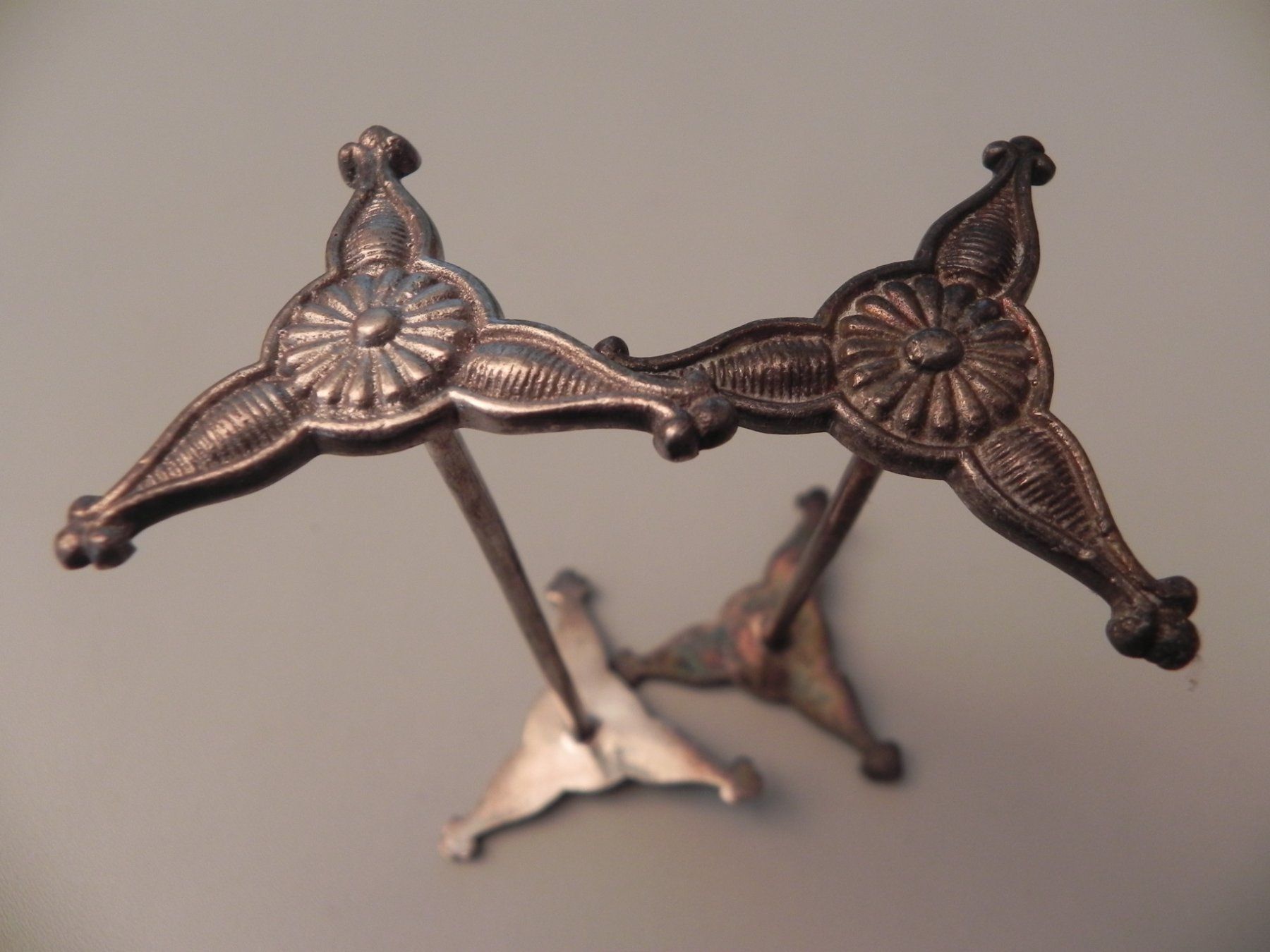 Set di posate: 12 alte Messerbänkchen versilbert - Jugendstil ? – Usato da Minusio venduto da Lory64 6