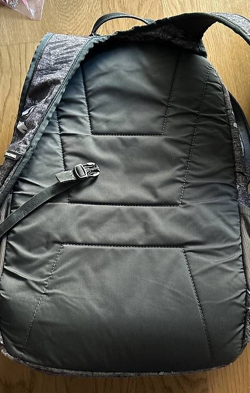 Zaini: Dakine Rucksack grau – Usato da Schöftland venduto da DesignbyNaja 1