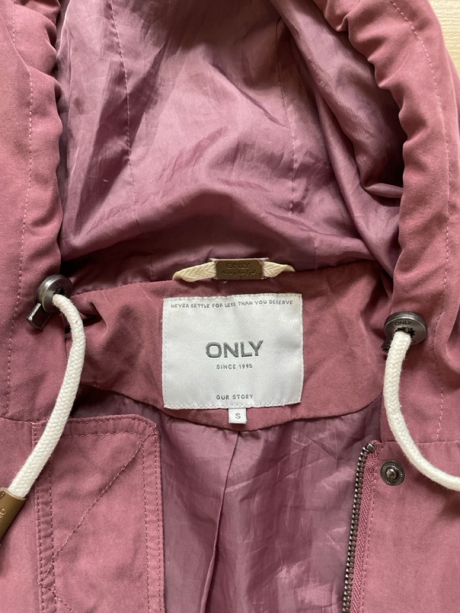 Nike Lotti di vestiti: Kleiderpaket XS - S – Usato da Hombrechtikon venduto da Dinart 1
