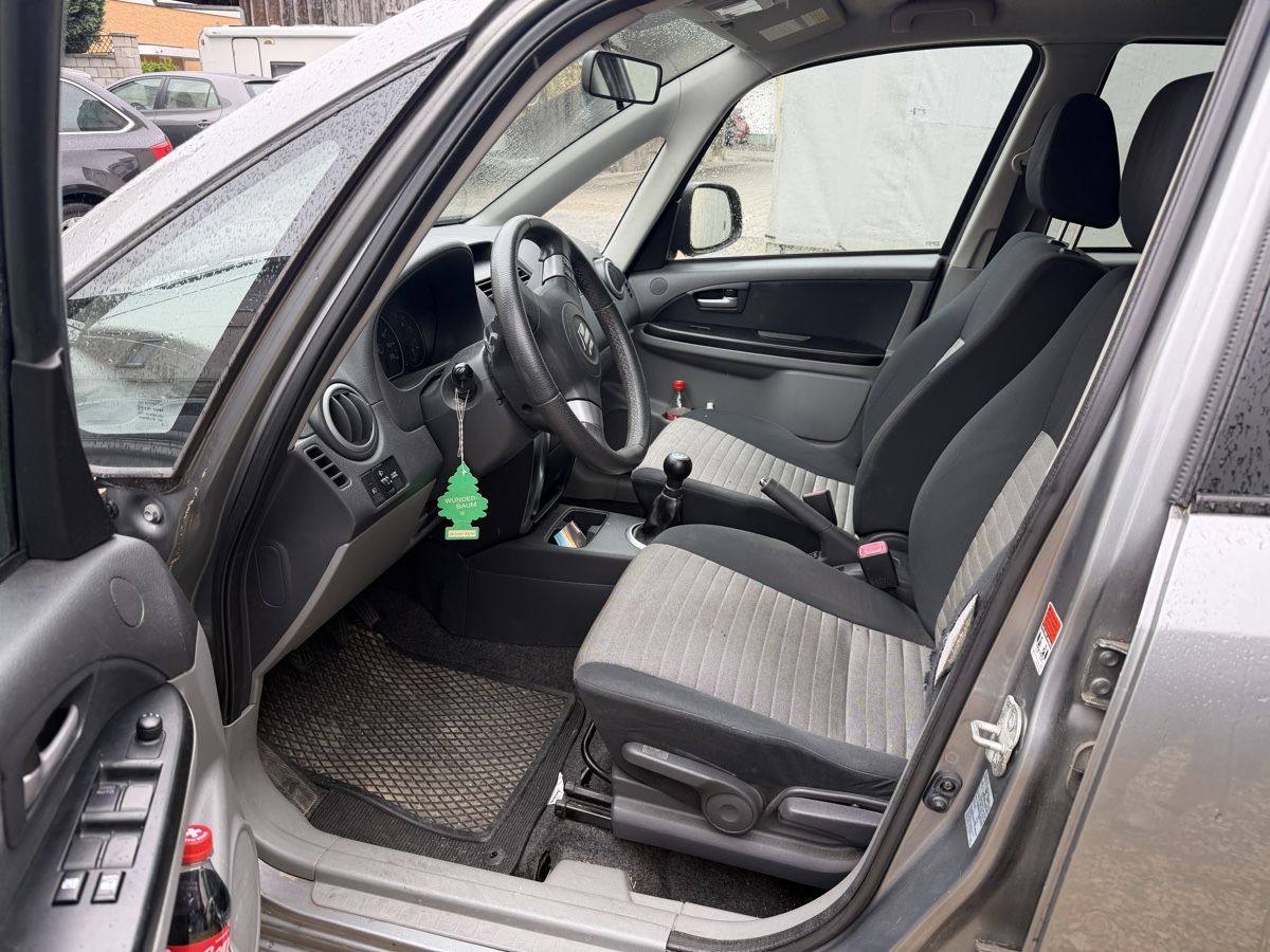 Suzuki Autos: Suzuki SX4 1.6 4WD – D'occasion à Widnau par Hawk04 5