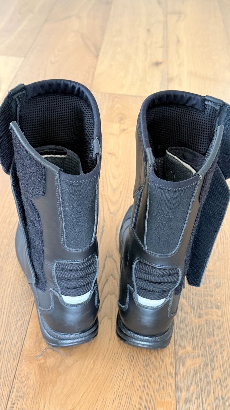 Scarpe da donna: Töffstiefel (Damen) – Usato da Luzern venduto da Kairosdauin 2