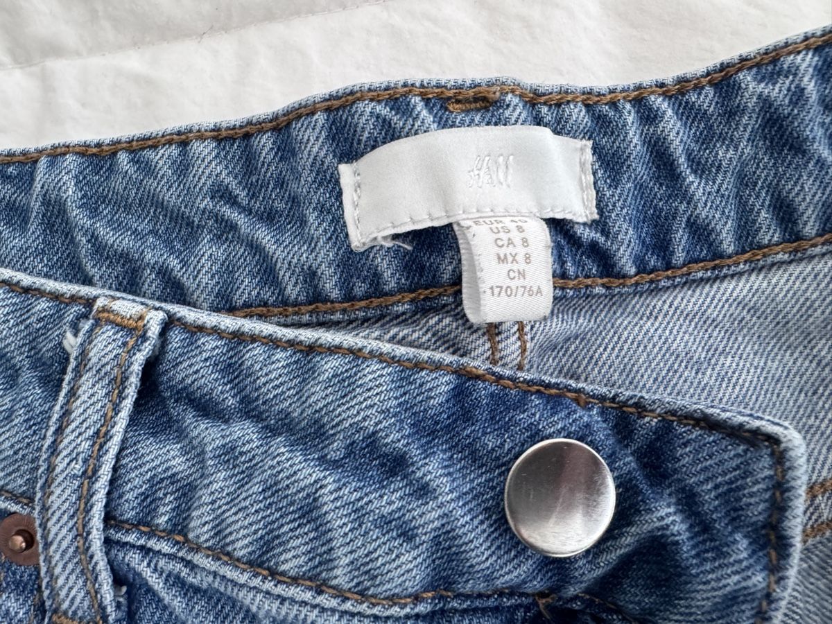 H&M Jeans: H&M Denim Shorts – Gebraucht aus Zürich von Tanja_G88 1