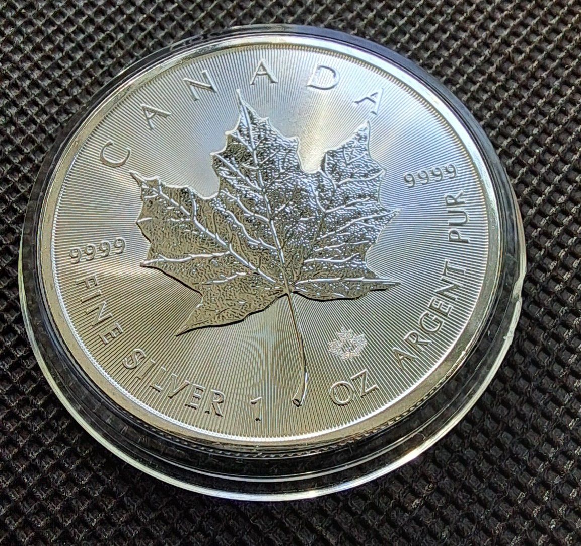 Tutti le monete: 1 OZ Silber Maple Leaf 2020 – Nuovo e nell'imballaggio originale da Weinfelden venduto da shopping-island