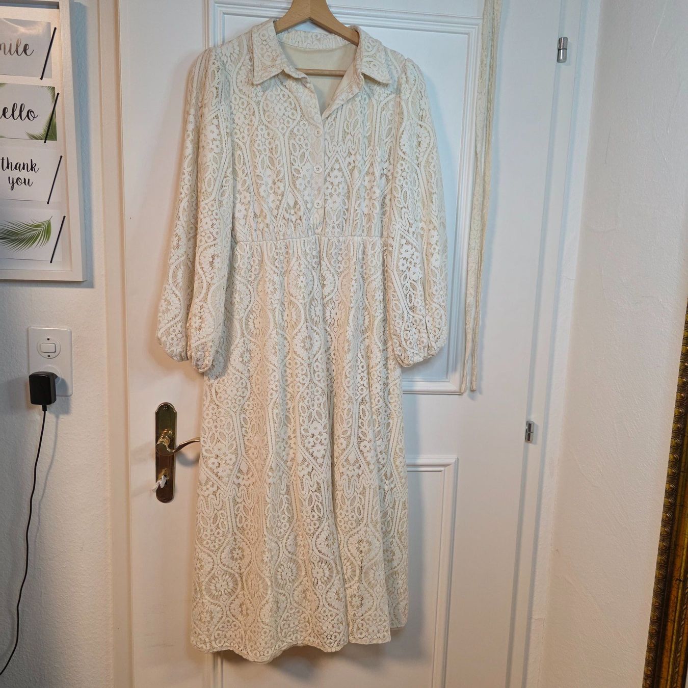 Kleider: Boho Spitzenkleid Creme 38–42 mit Gürtel – Gebraucht aus Wald ZH von CapLux 3