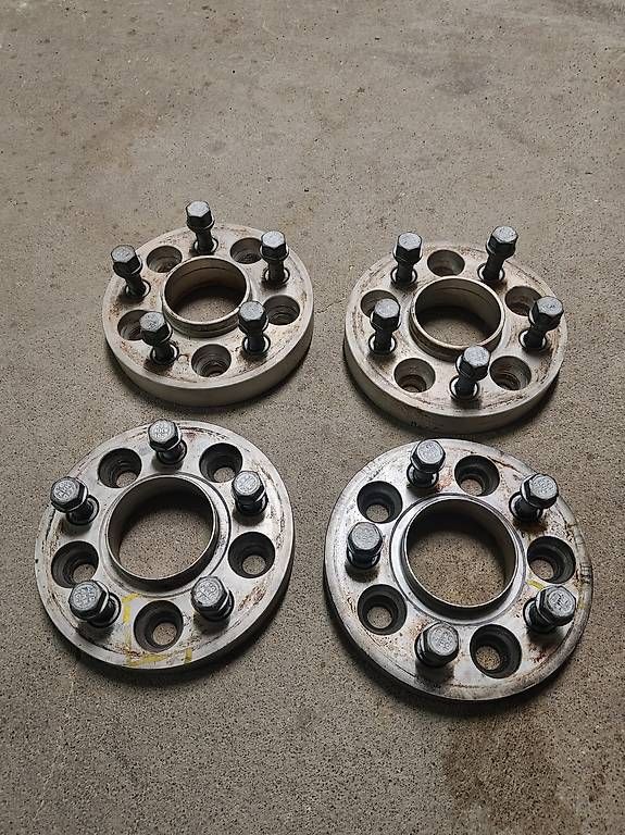 Ferramenta: H&R Spurplatten 5x112 – Usato da Saanen venduto da C.Fischli