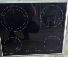 ZUG Glaskeramik Kochfeld mit 4 Zonen