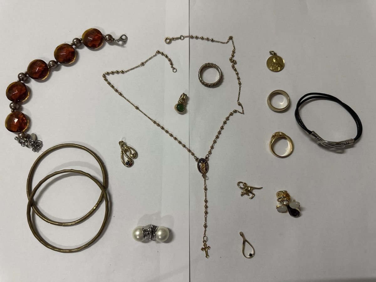 Altri gioielli: Lot de bijoux – Usato da Montreux venduto da Pipo7878