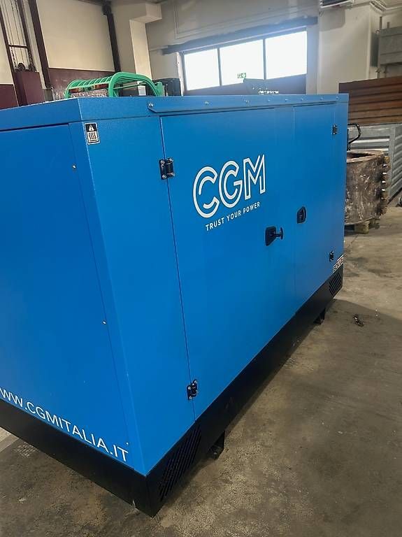 Générateurs de courant: CGM Diesel-Stromgenerator 80 kVA – D'occasion à Grüningen par Werk89.zuerich 3
