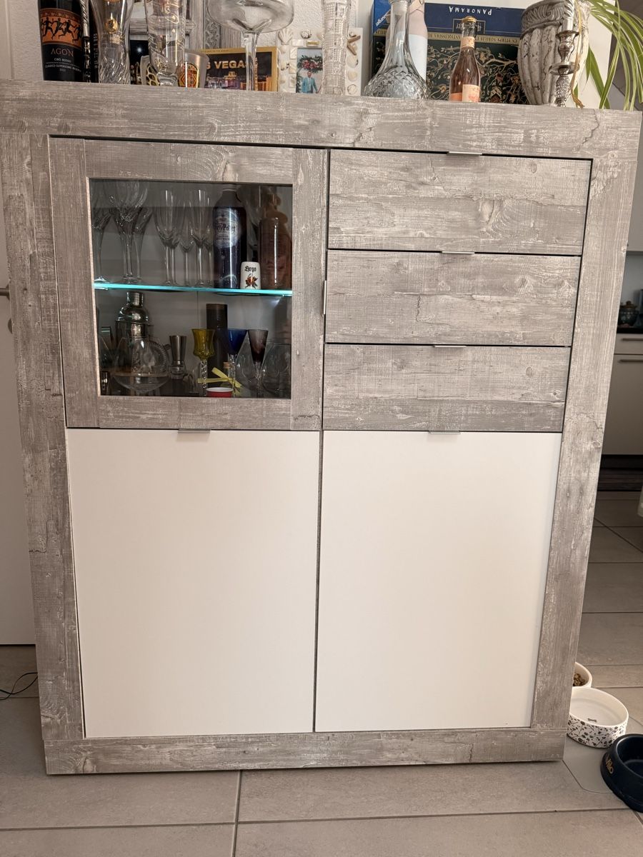 Vitrines: Vitrine mit Licht – D'occasion à Nesselnbach par Karotequi 5
