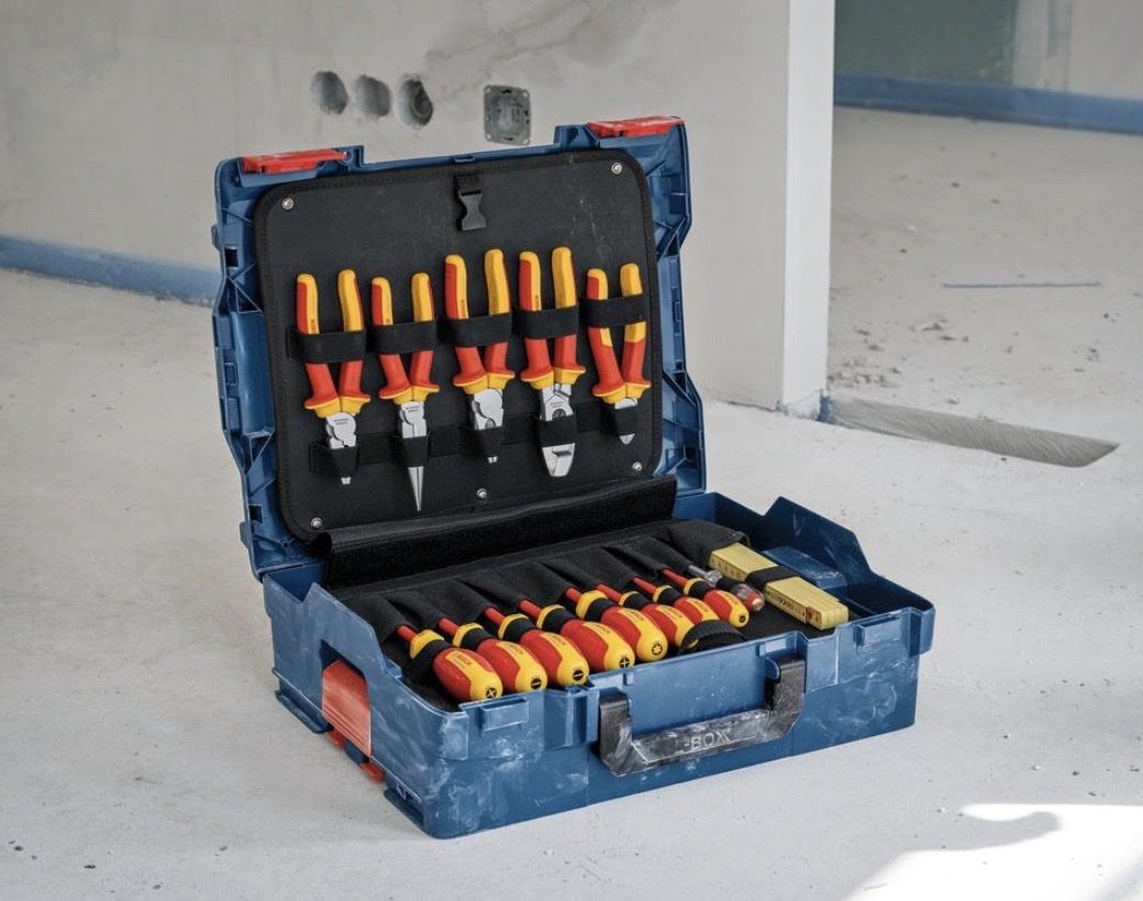 Bosch Tutti gli attrezzi: Coffret Bosch Professional VDE Électricien – Nuovo e nell'imballaggio originale da Lausanne venduto da OFFICINA.shop
