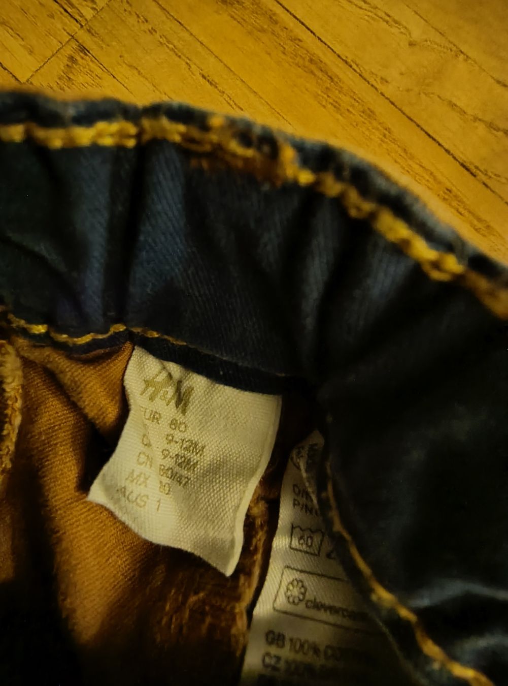 Lotti & Set di vestiti: Hosen-Set, Gr. 80, 5 Stück – Usato da Pratteln venduto da Malvea 1
