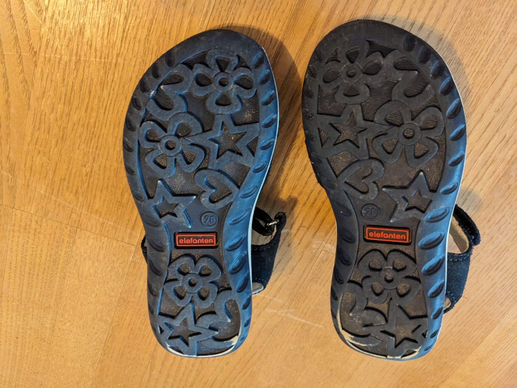 Chaussures filles: Elefanten Sandalette Grösse 26 – D'occasion à Wald ZH par andy_ch01 4