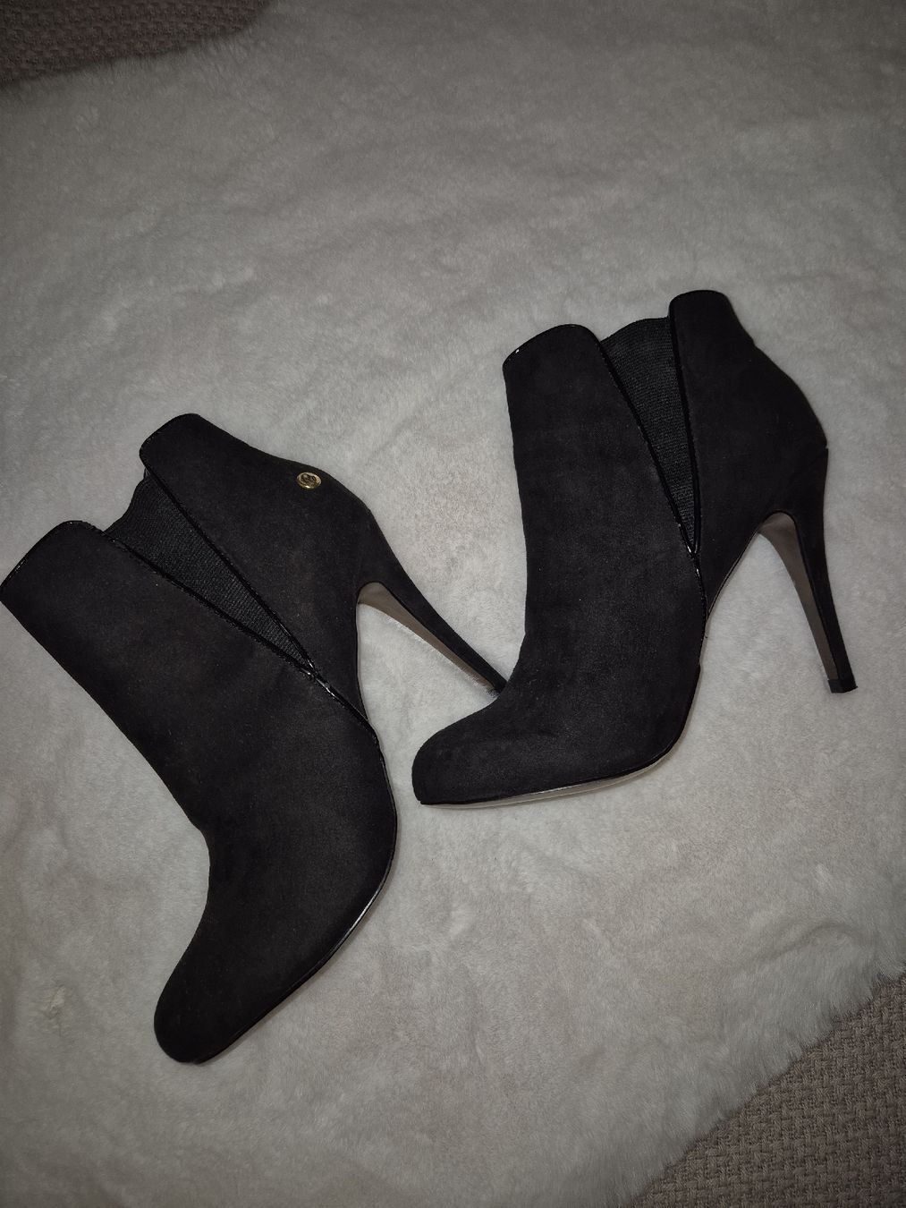 Scarpe da donna: Elegante Stiefeletten, schwarz, Grösse 38 – Usato da Romanshorn venduto da Enilec02