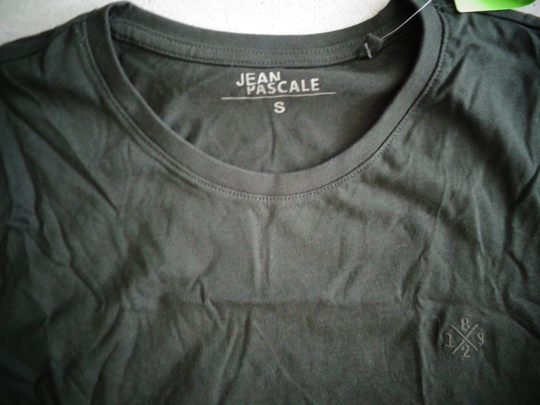 T-Shirts: T-SHIRT GR. S NEU – Neu (gemäss Beschreibung) aus Rotkreuz von Samballi 1