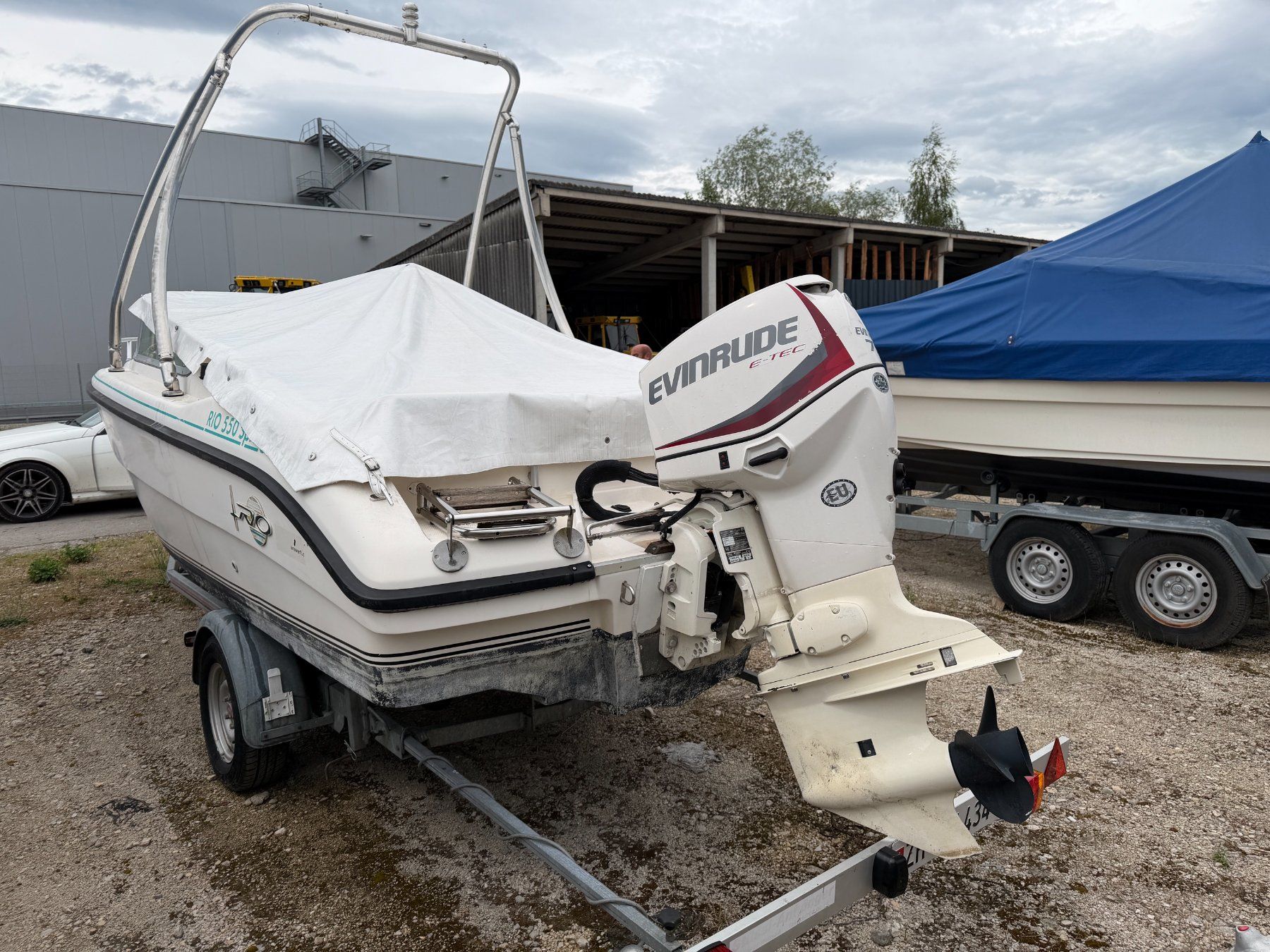 Rio Barche: RIO MOTORBOOT - 8 PS PRÜFUNGSFREI – Usato da Avenches venduto da BOOTTRANSPORTE 5