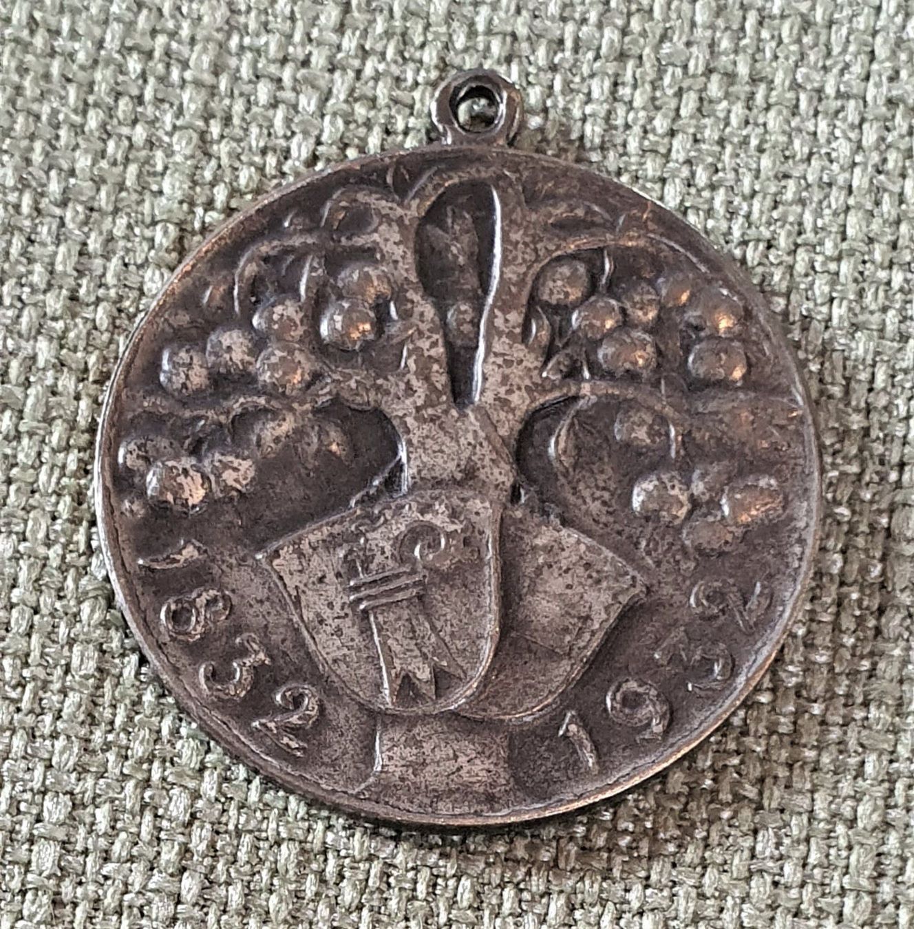 Placchette & Badge: F623 - Anhänger Baselland 1832 - 1932 – Usato da Reinach BL venduto da Boston-Verkauf 1